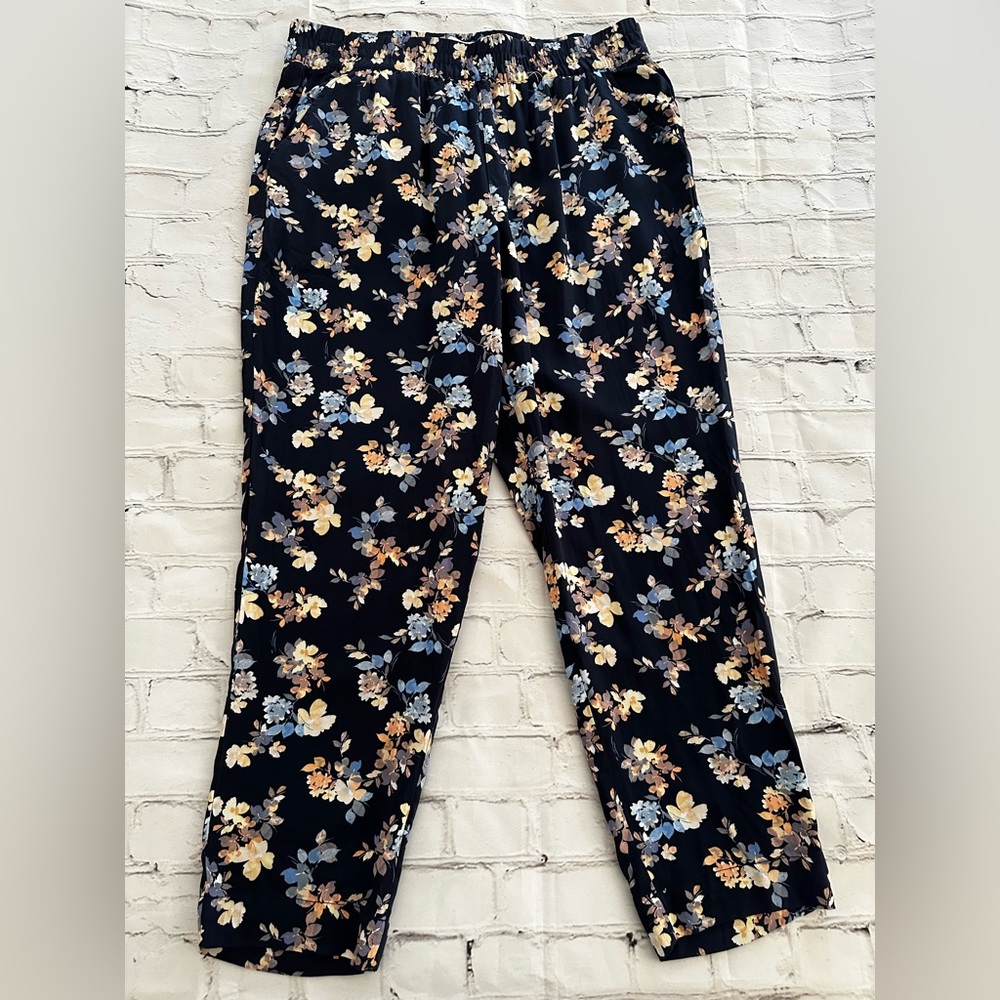 Jessica Simpson M Floral Ankle Pants - Navy and Blue